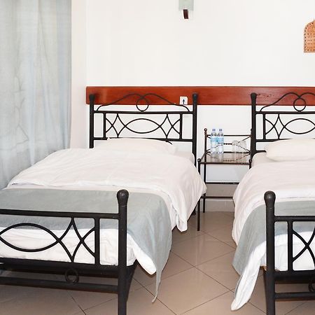 Arusha Naaz Hotel Nkoanrua ภายนอก รูปภาพ